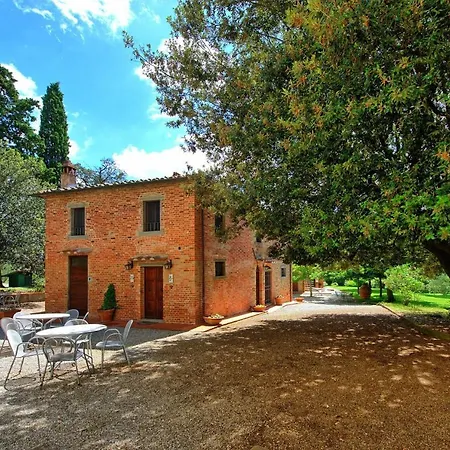 Apartment Montecchio Sleeps 3 With Pool Cortona
